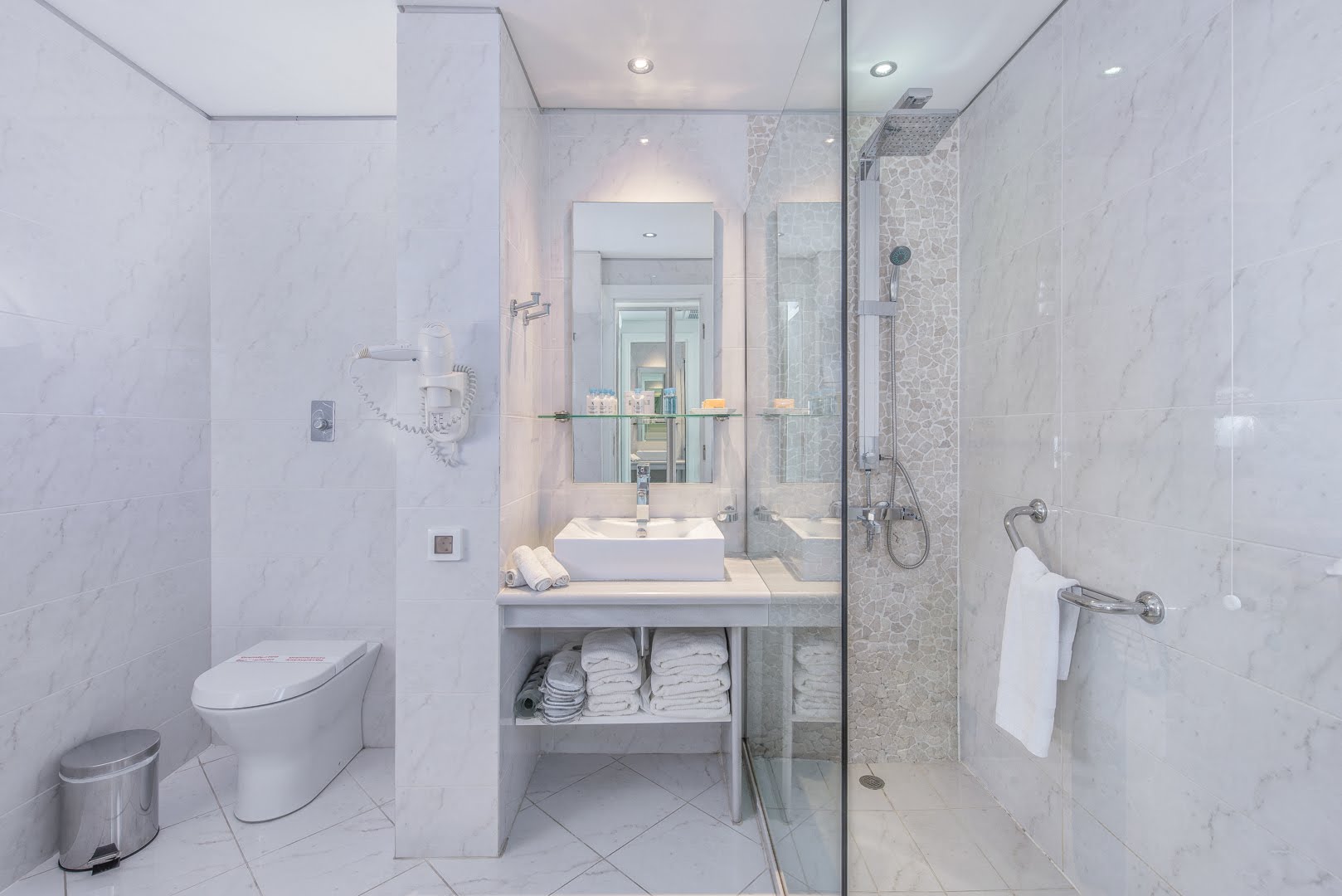 skopelos hotels adrina resort spa bathroom 1